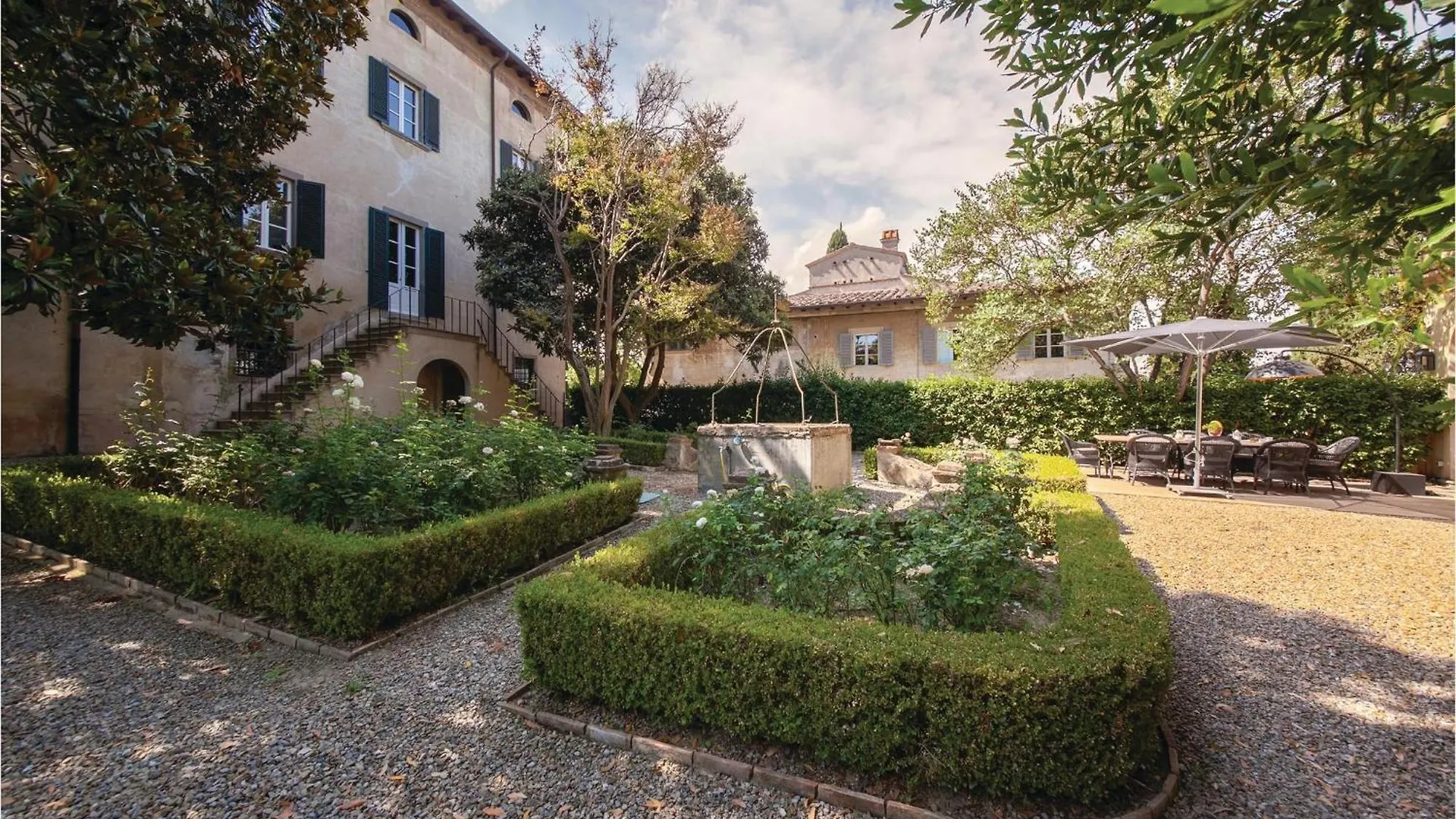 Villa Ploner Lari